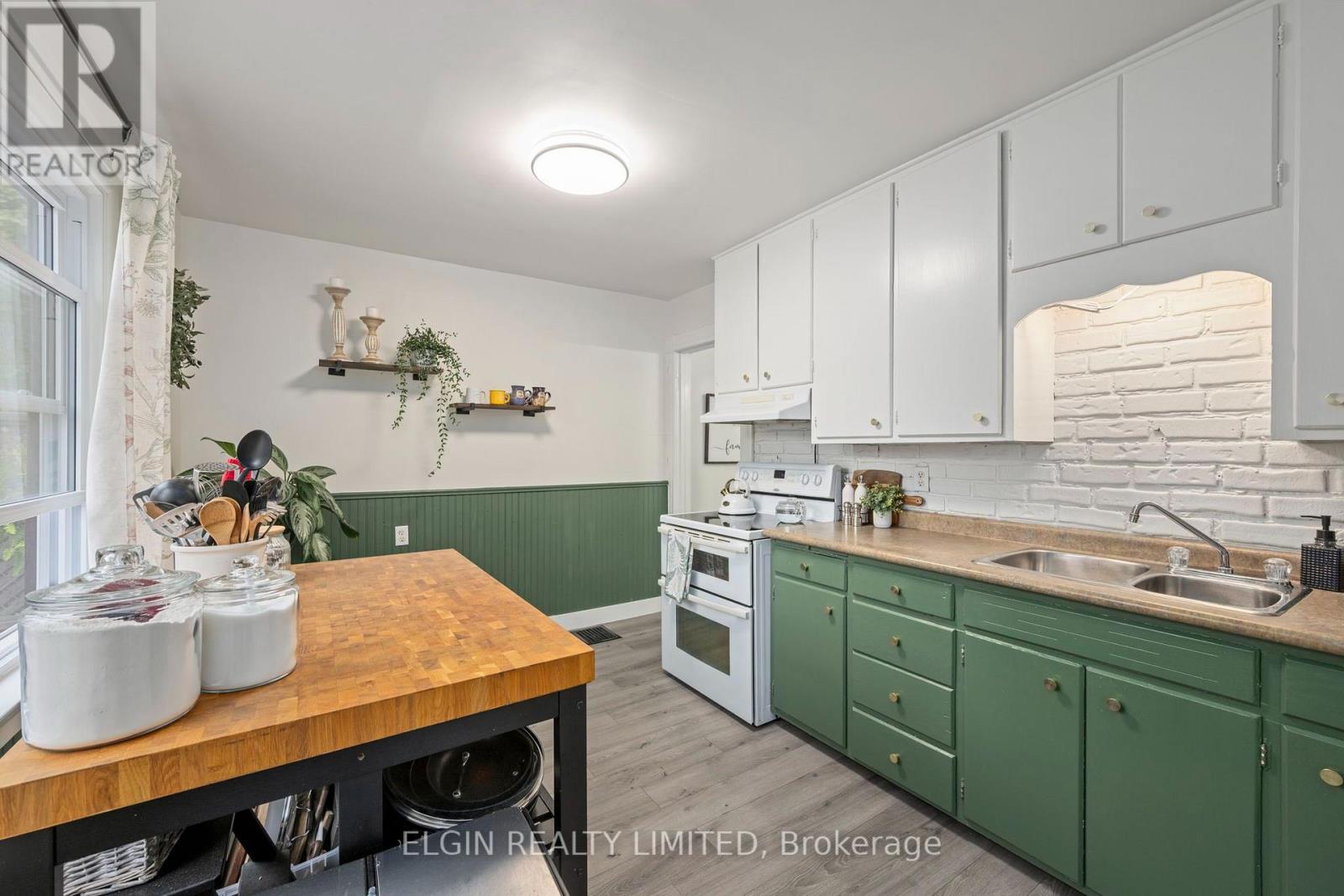 48 Elizabeth Street Property Photo 13
