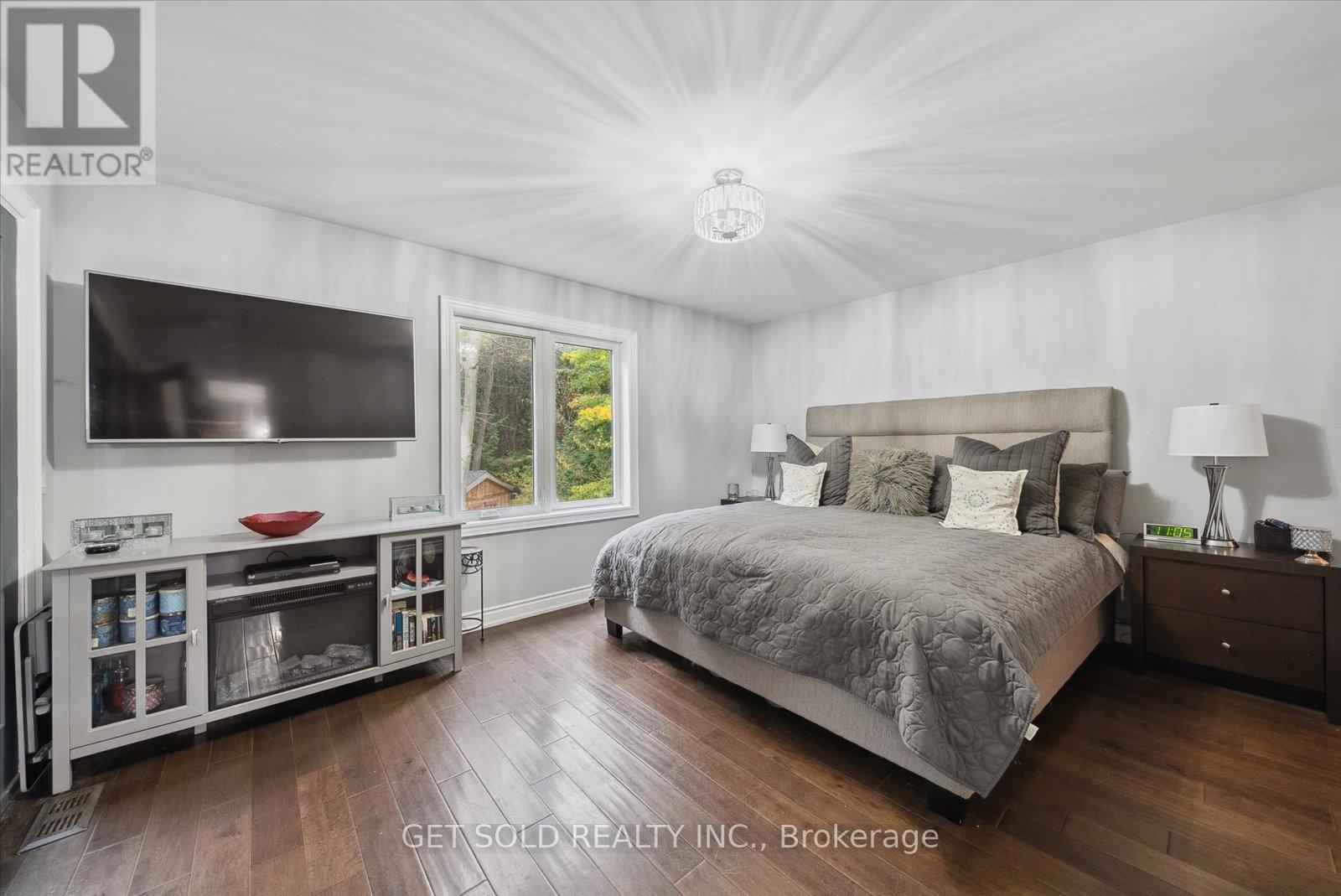 11 Fieldway Court Property Photo 13