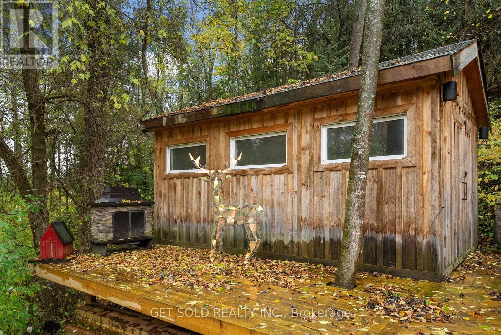 11 Fieldway Court Property Photo 28