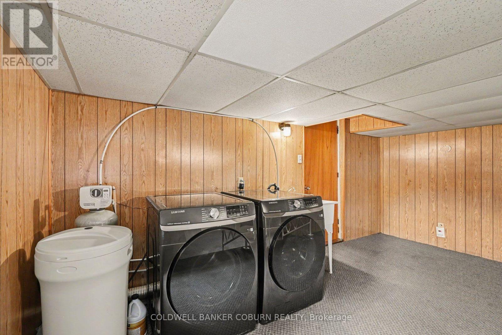 69 Main Street S Property Photo 39