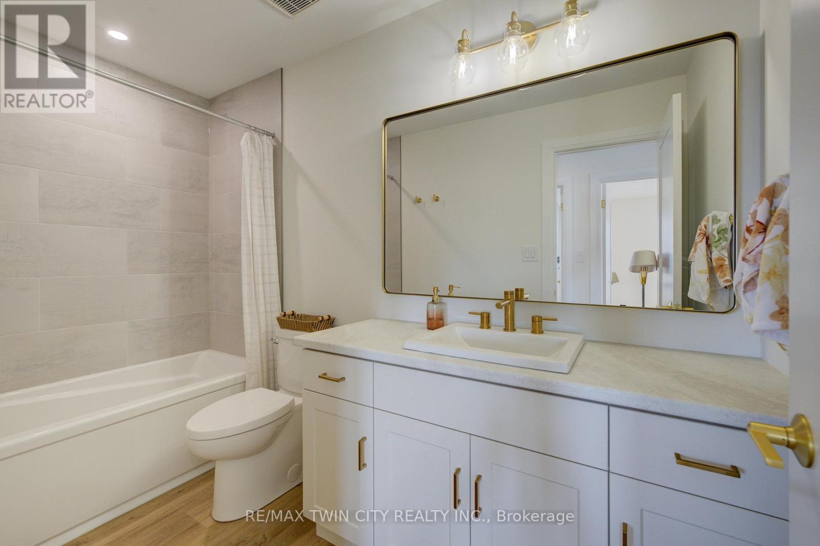 67 Weymouth Street Property Photo 22
