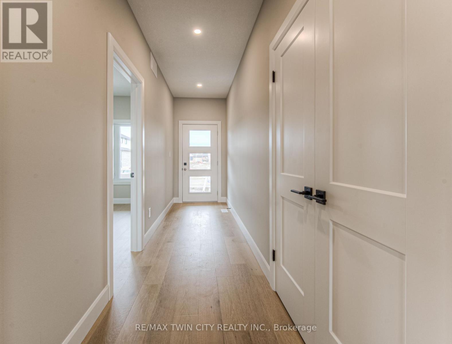 59 Weymouth Street Property Photo 4