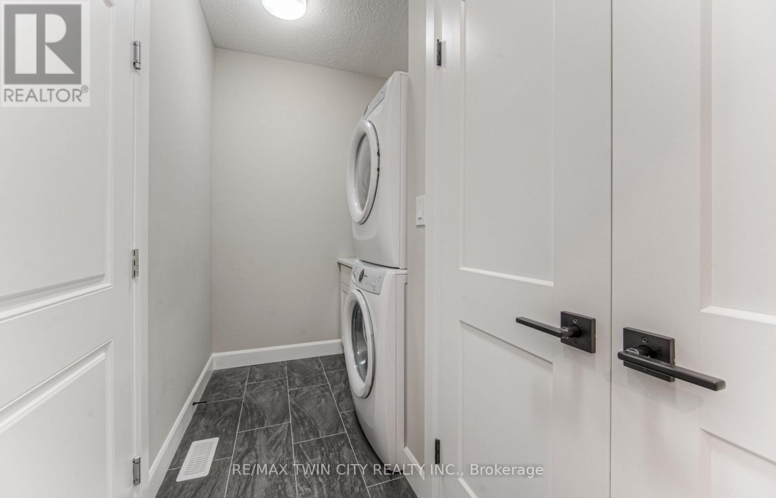 59 Weymouth Street Property Photo 17