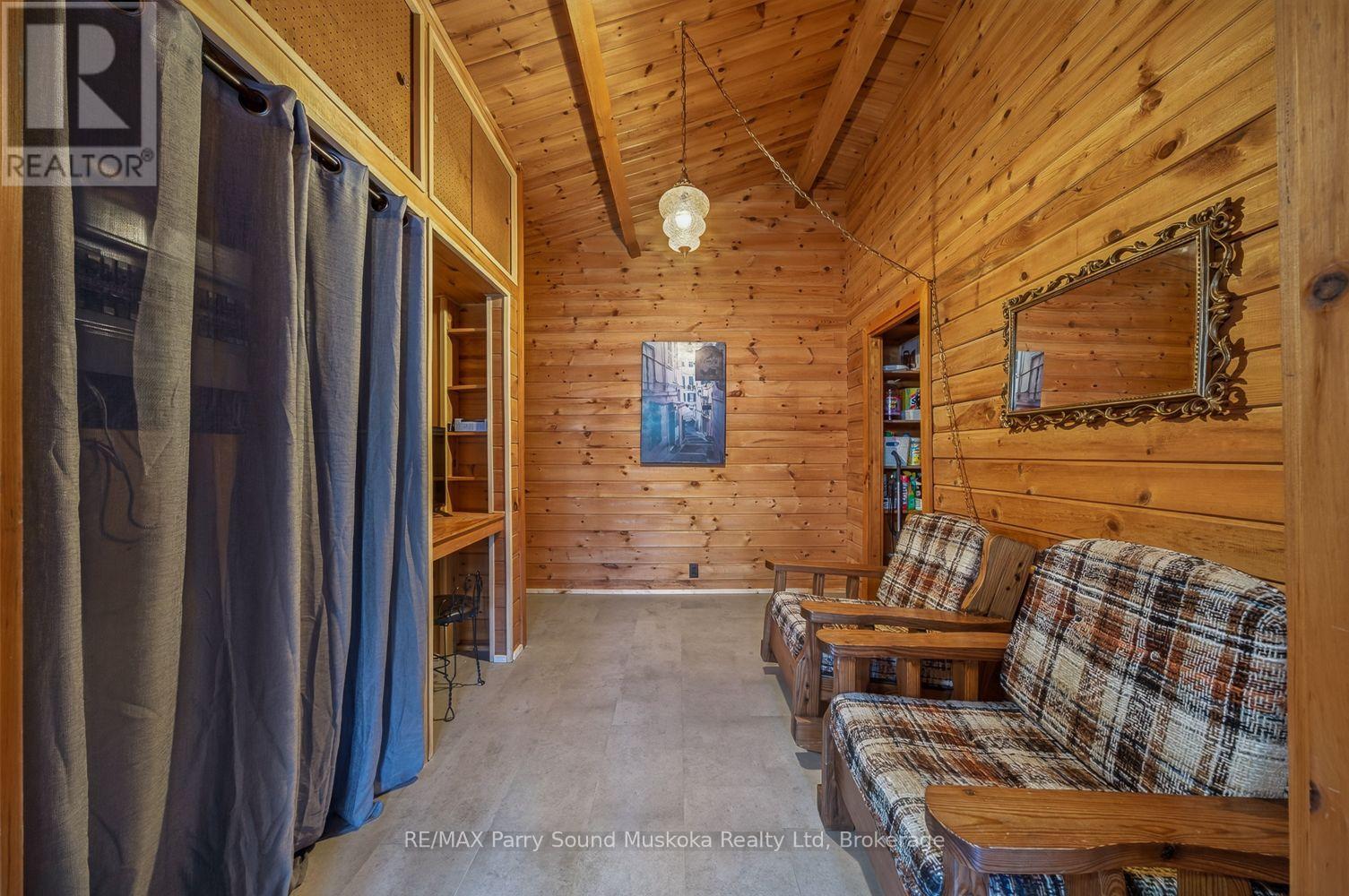 101 Robinson Road Property Photo 11