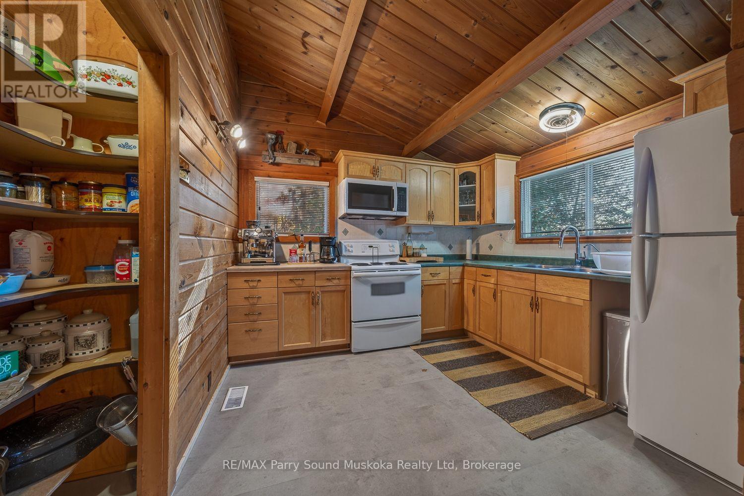 101 Robinson Road Property Photo 14