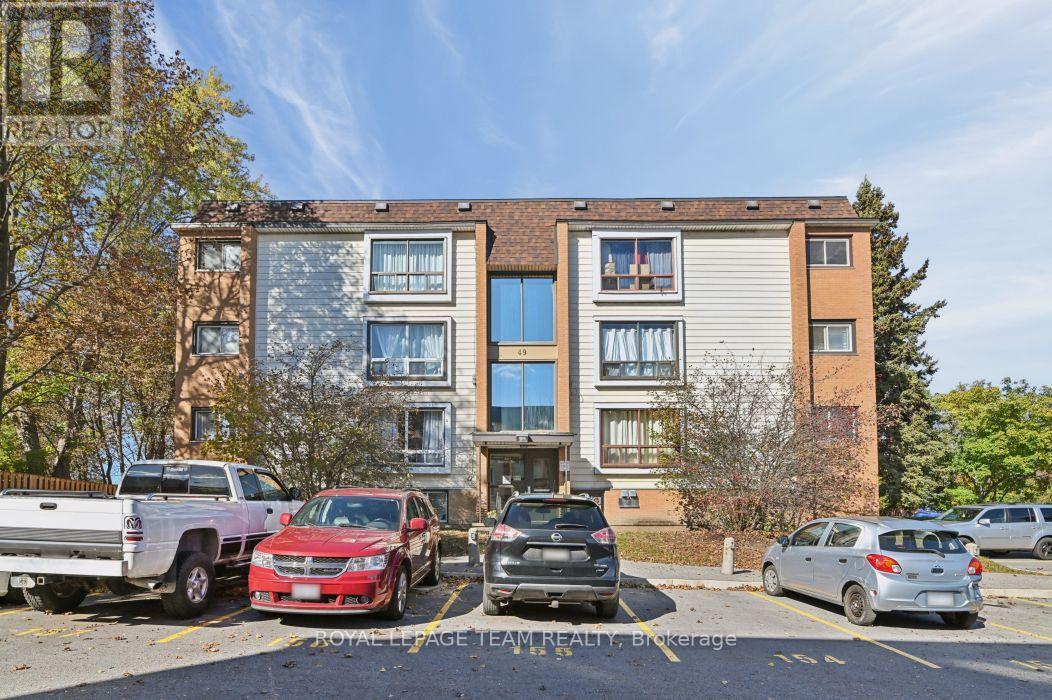 10 - 49 Sumac Street Property Photo 2
