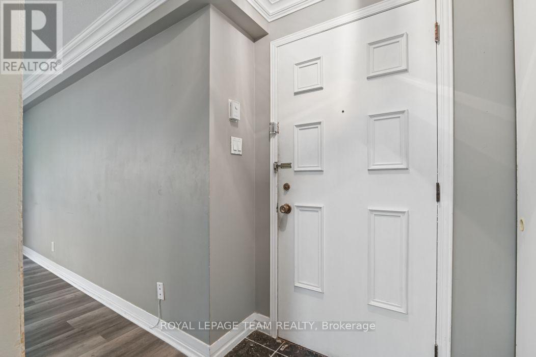 10 - 49 Sumac Street Property Photo 5
