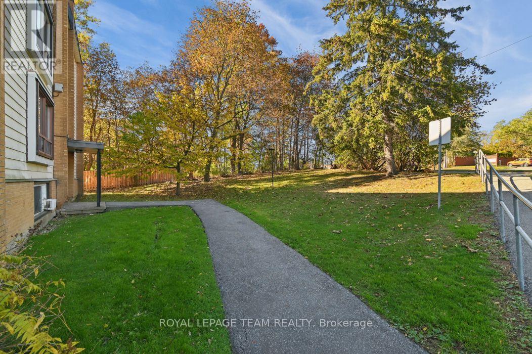 10 - 49 Sumac Street Property Photo 31