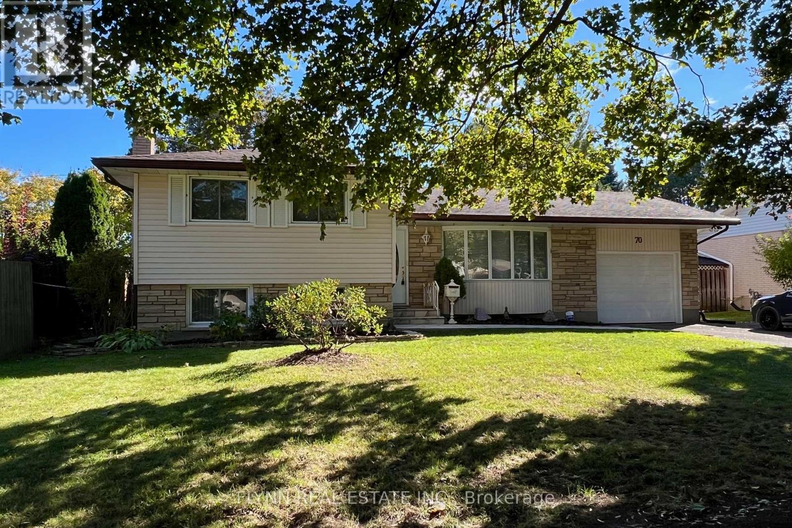 70 Richelieu Drive Property Photo 2