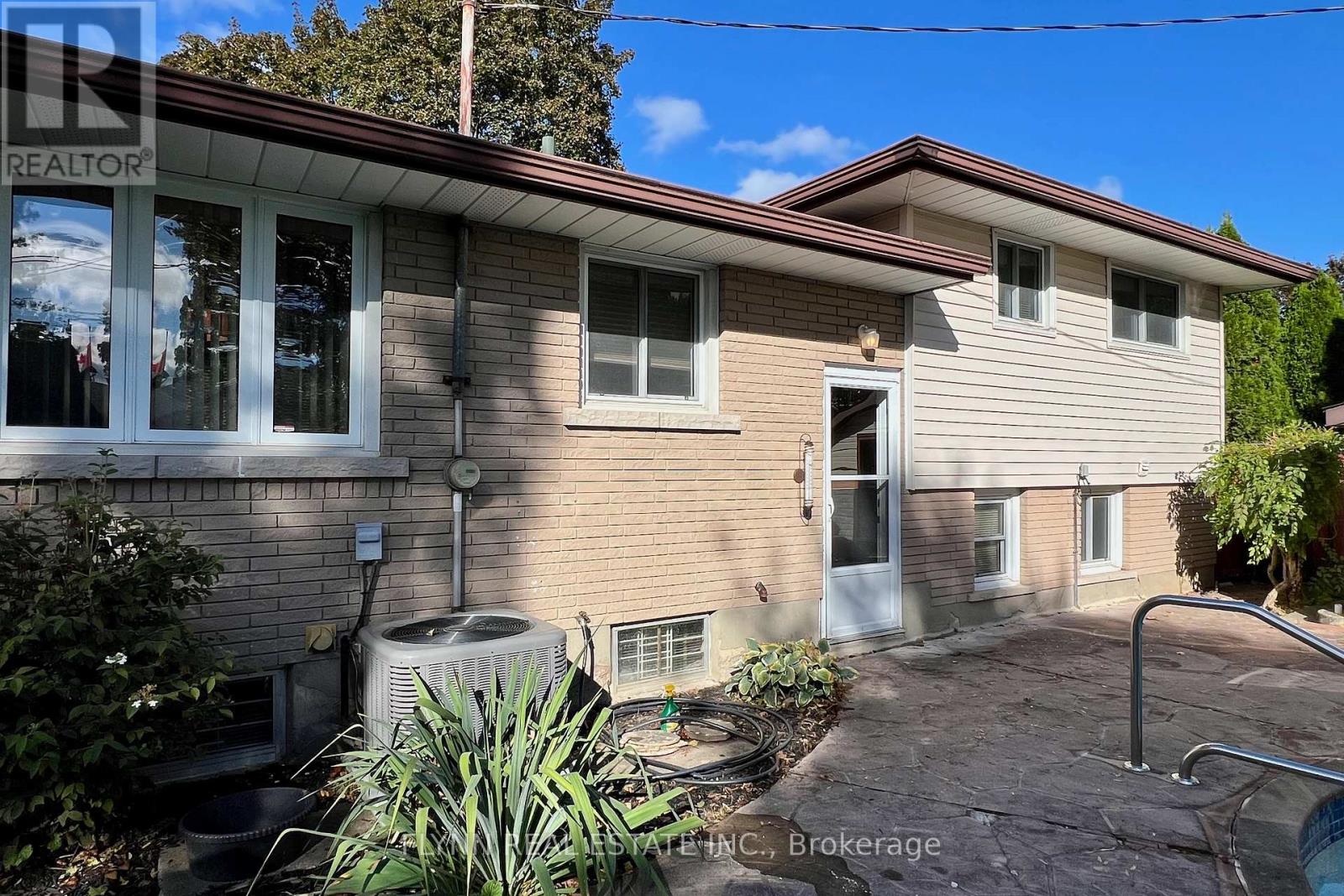 70 Richelieu Drive Property Photo 33