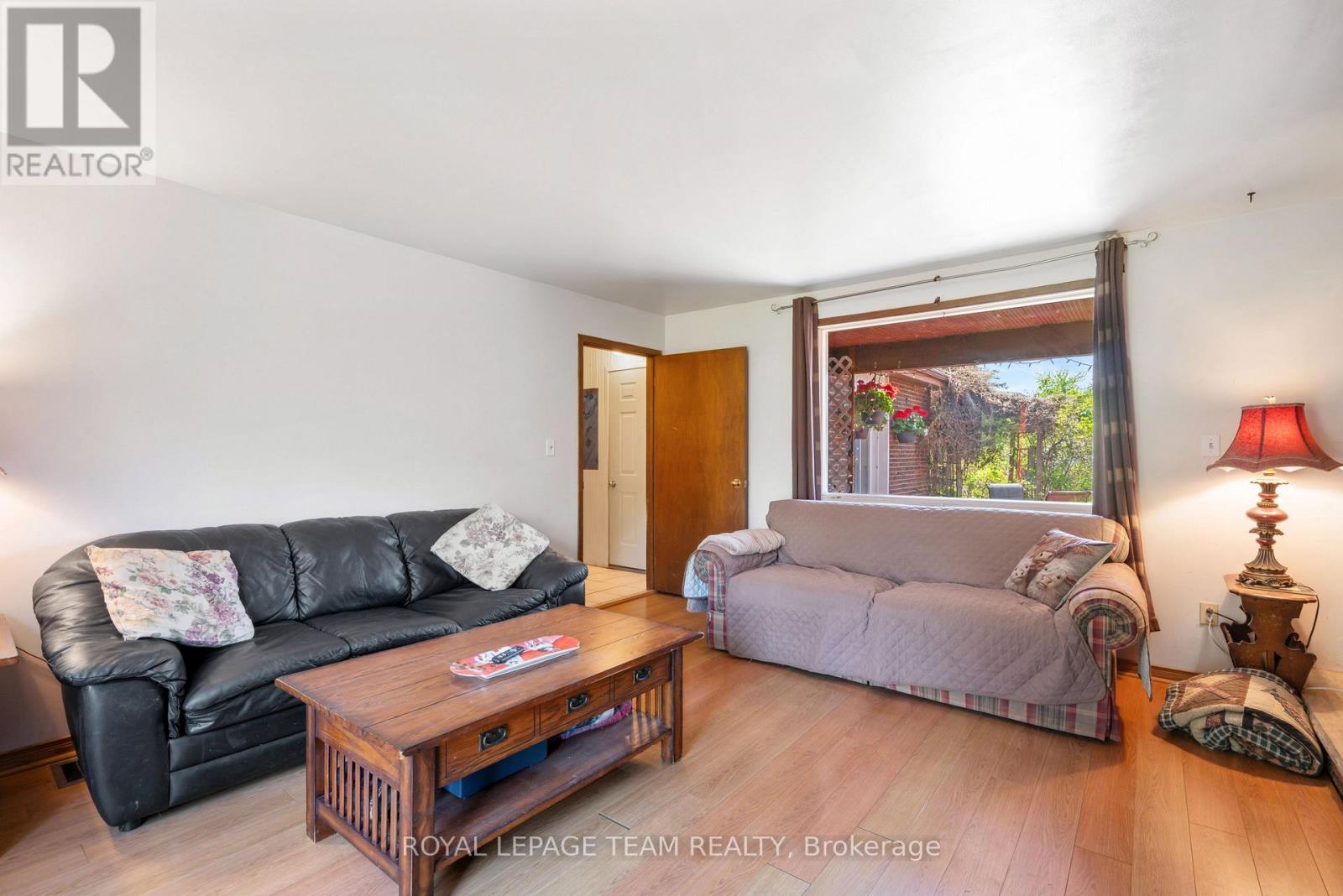 5687 Cherry Street Property Photo 6