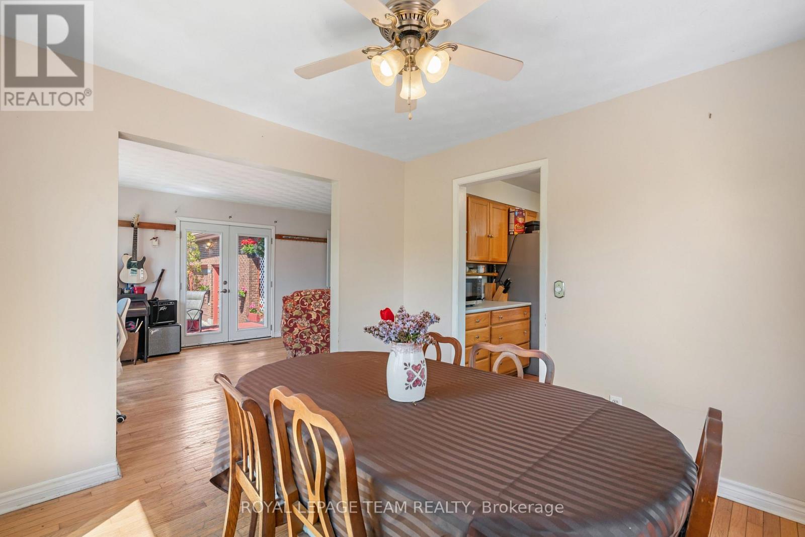 5687 Cherry Street Property Photo 10