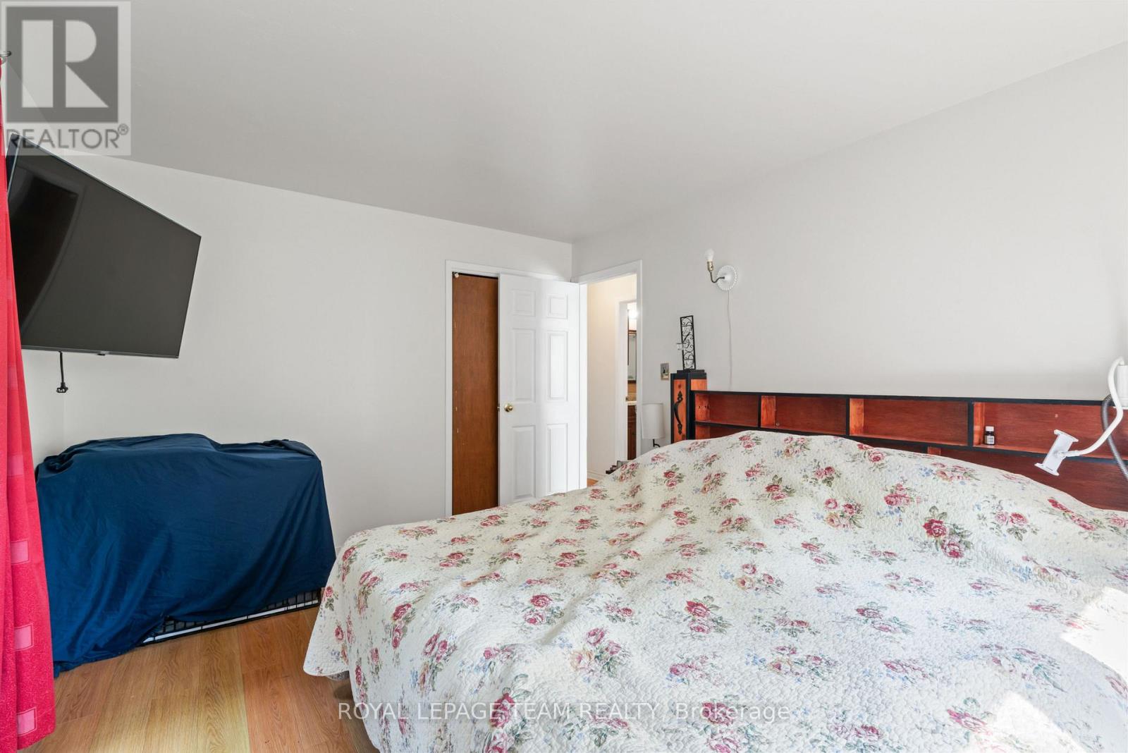 5687 Cherry Street Property Photo 16