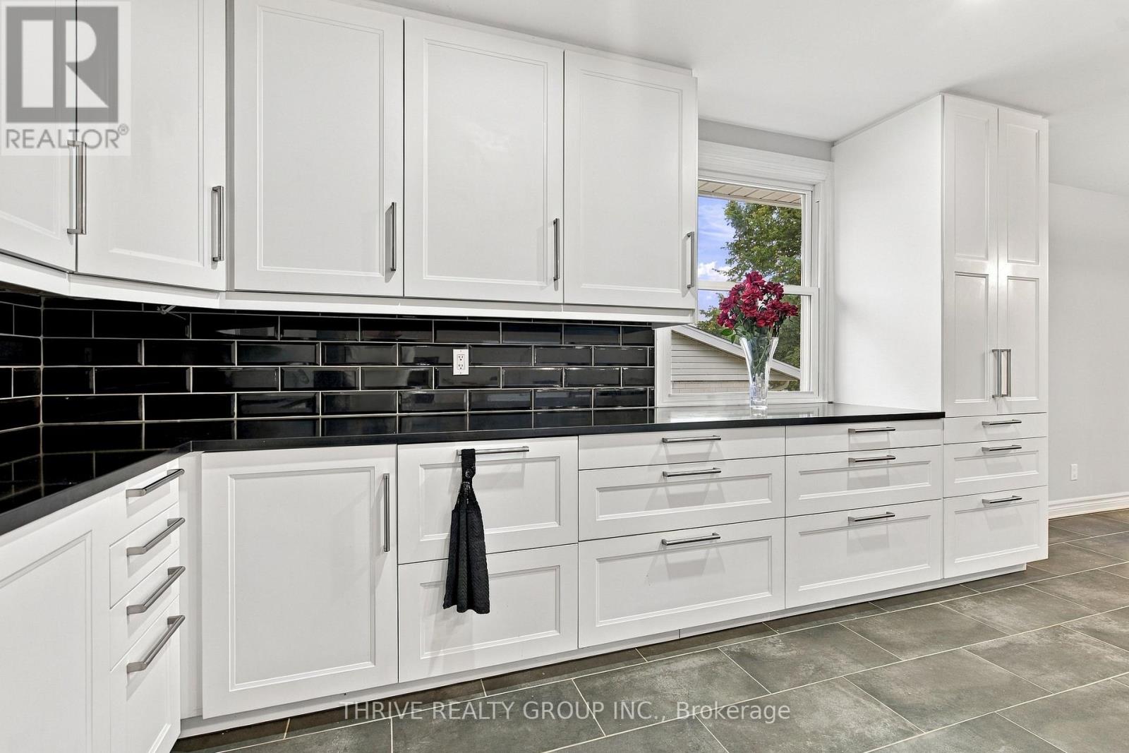 708 Village Green Avenue Property Photo 15