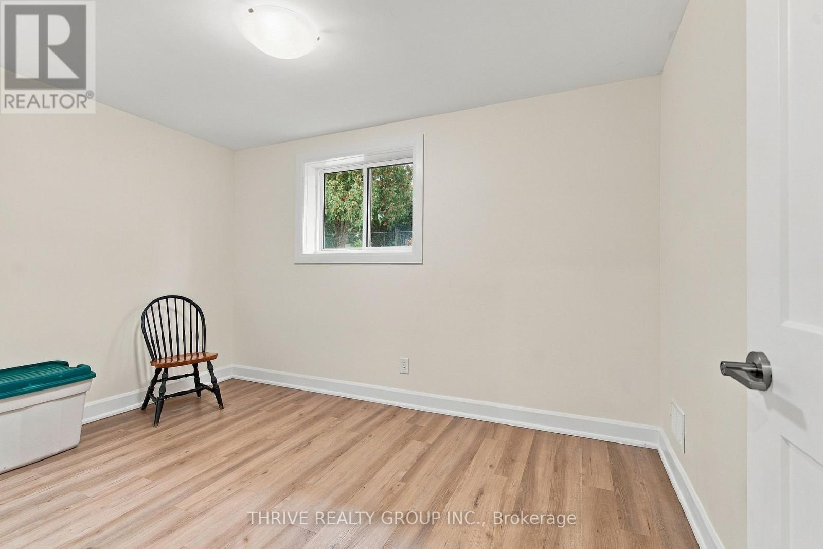 708 Village Green Avenue Property Photo 30
