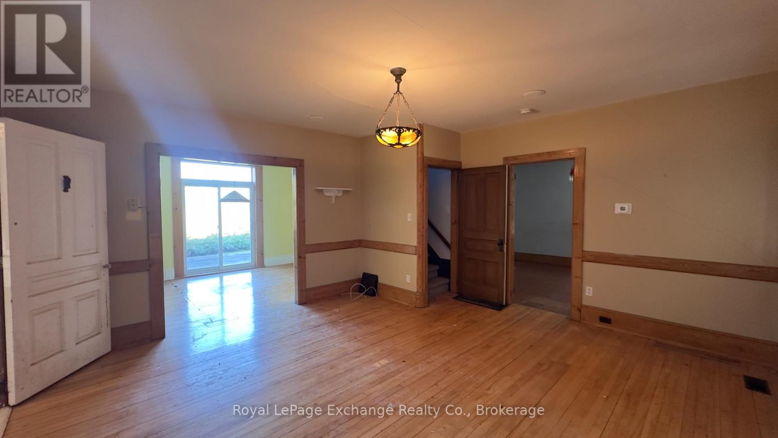 814 Lake Range Drive Property Photo 15