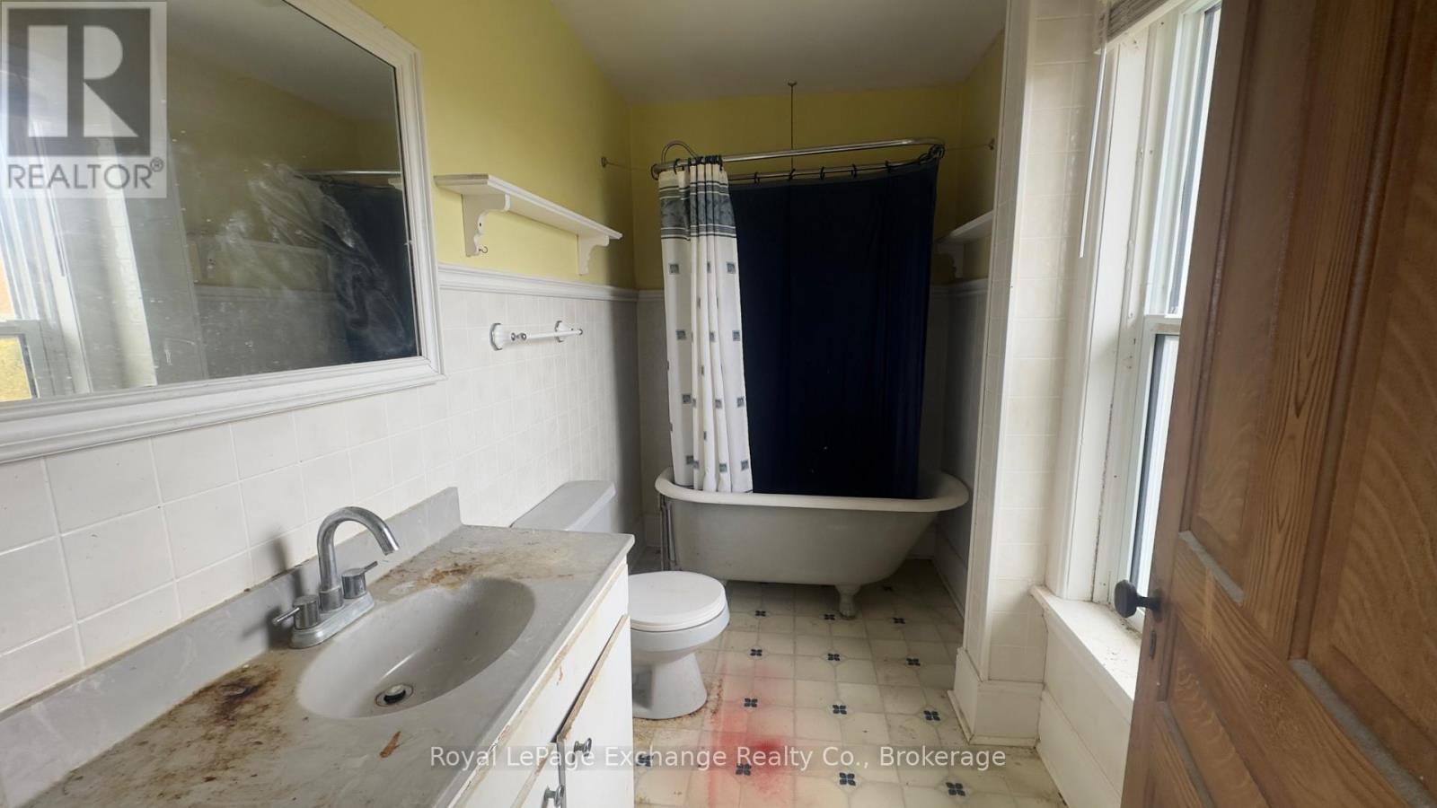 814 Lake Range Drive Property Photo 19