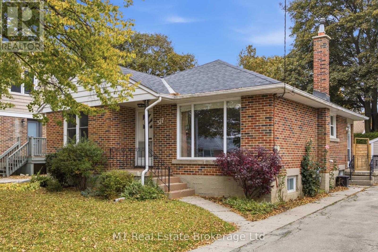 327 Metcalfe Street Property Photo 4