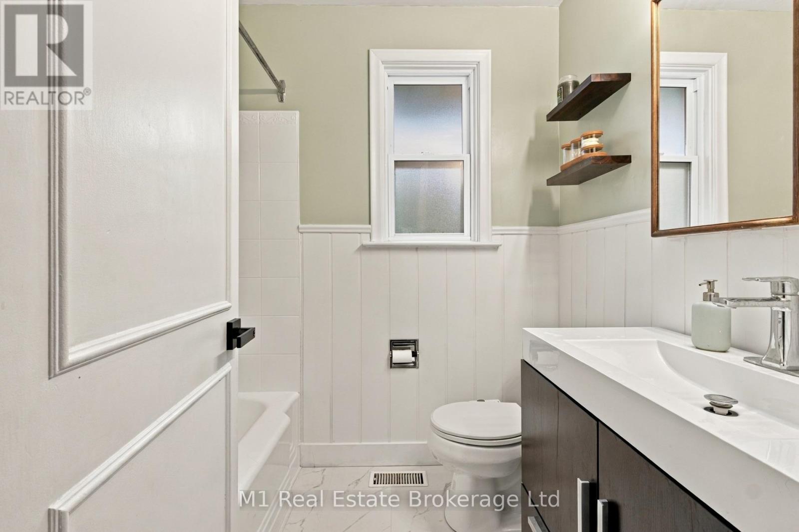 327 Metcalfe Street Property Photo 23