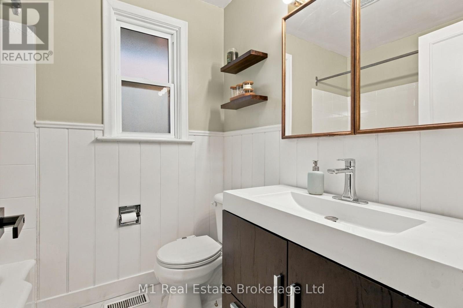 327 Metcalfe Street Property Photo 24