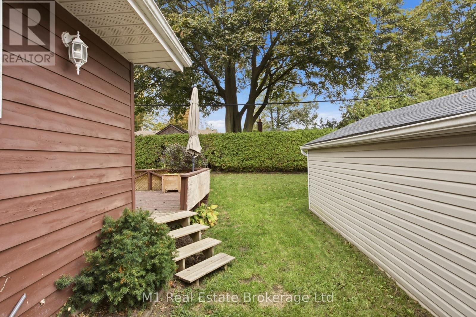327 Metcalfe Street Property Photo 37