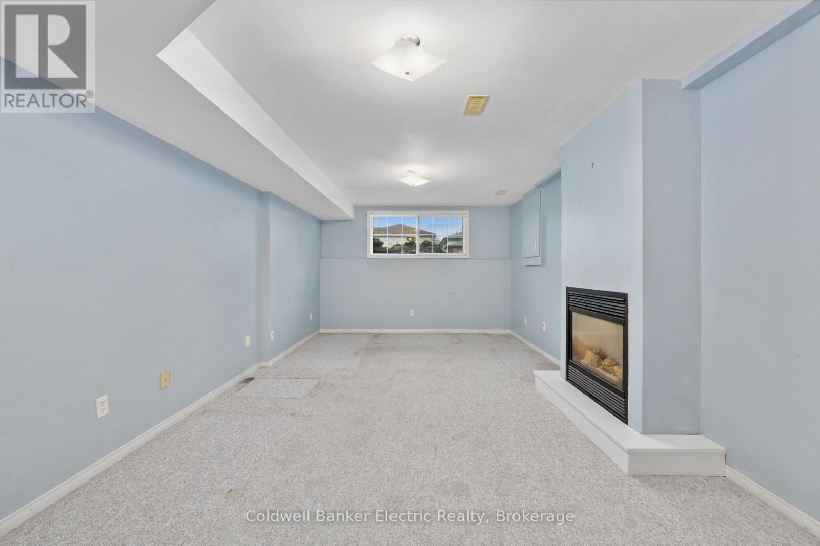 271 Dainton Drive Property Photo 17
