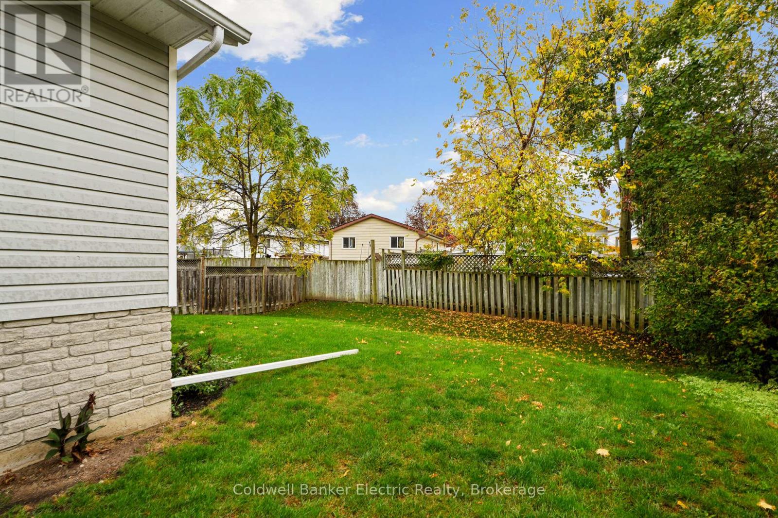 271 Dainton Drive Property Photo 22