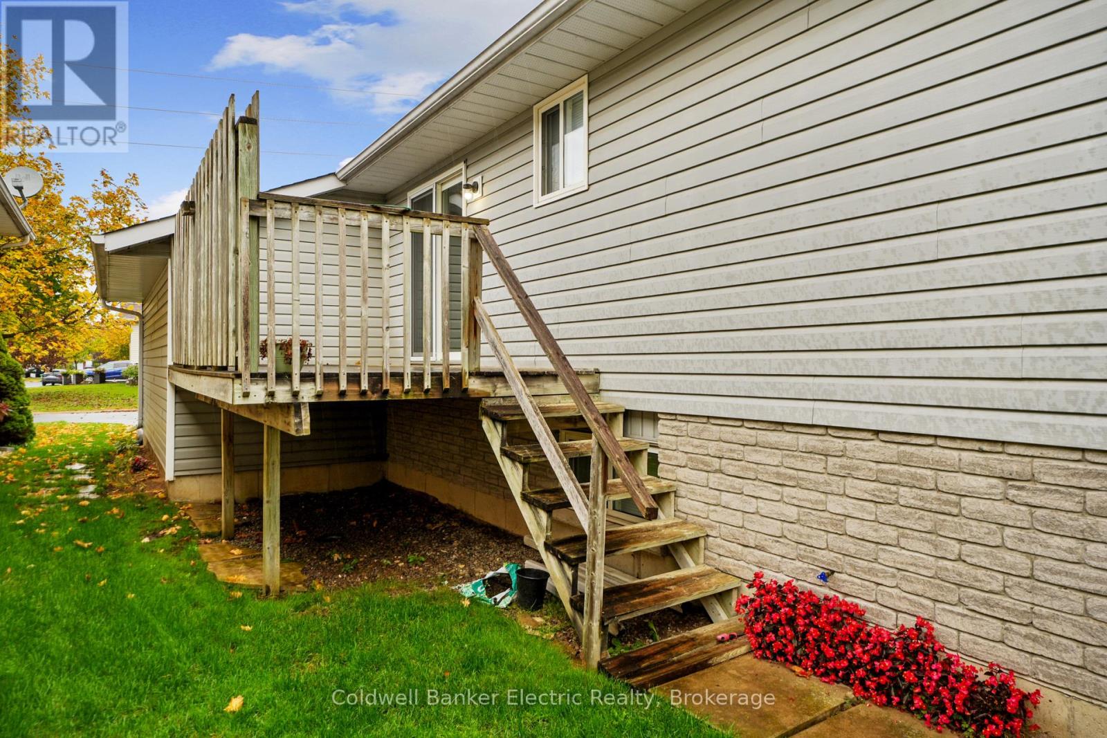 271 Dainton Drive Property Photo 23