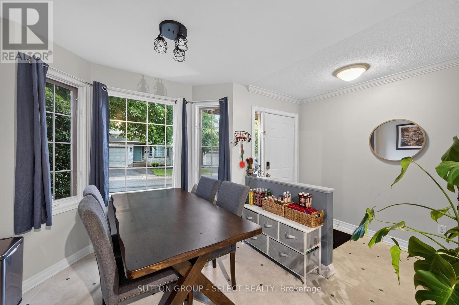 21 - 410 Ambleside Drive Property Photo 5