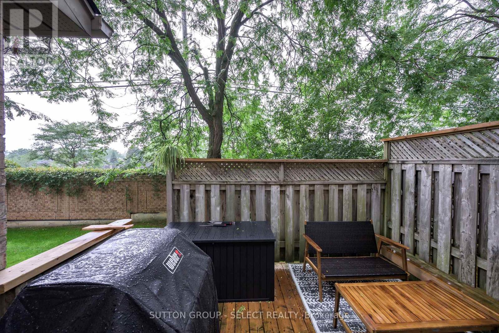21 - 410 Ambleside Drive Property Photo 20