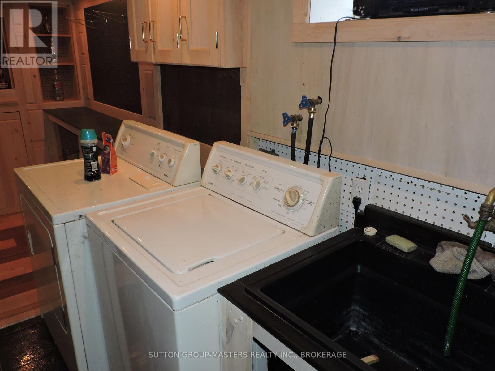 107 Davey Crescent S Property Photo 18