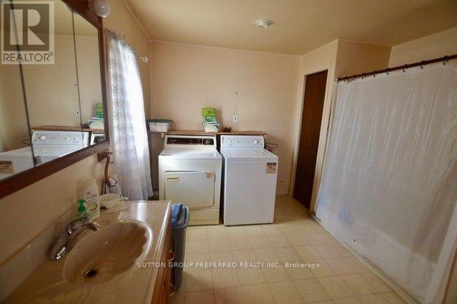 264 Mary Street Property Photo 6
