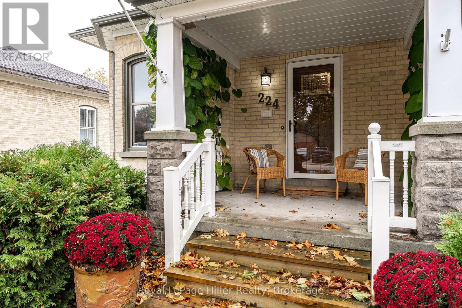 224 Elizabeth Street Property Photo 4