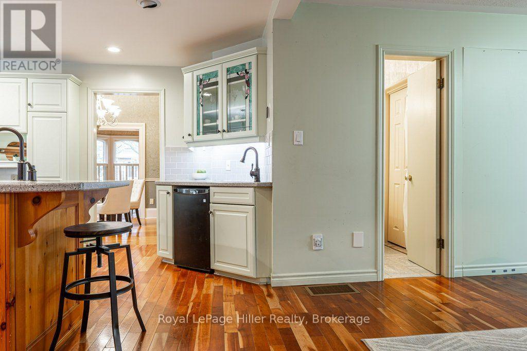 224 Elizabeth Street Property Photo 24