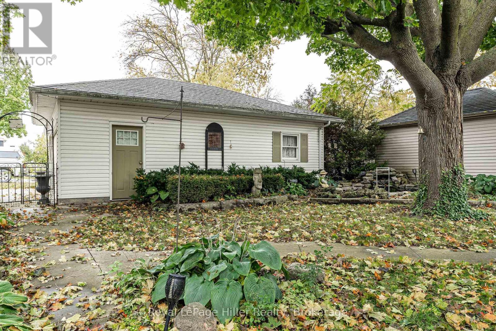 224 Elizabeth Street Property Photo 40