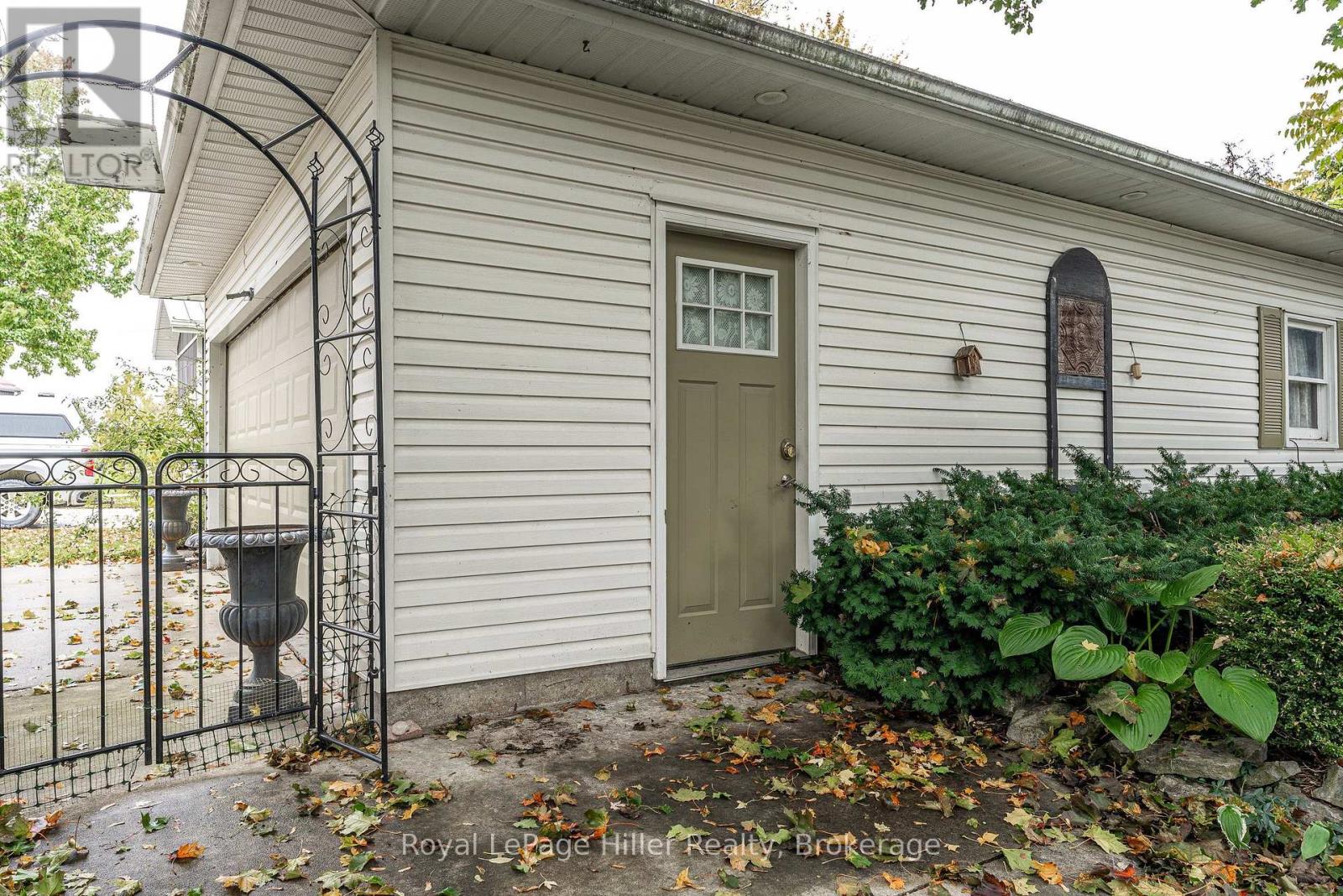 224 Elizabeth Street Property Photo 42