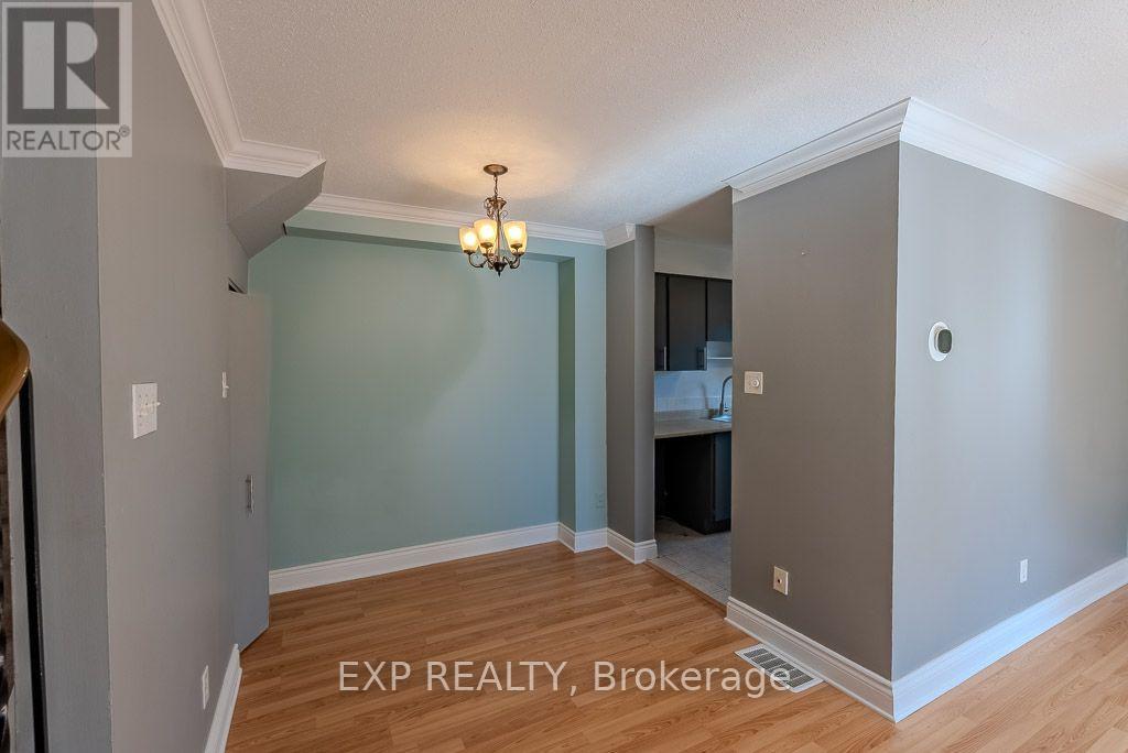 C - 37 Forester Crescent Property Photo 5