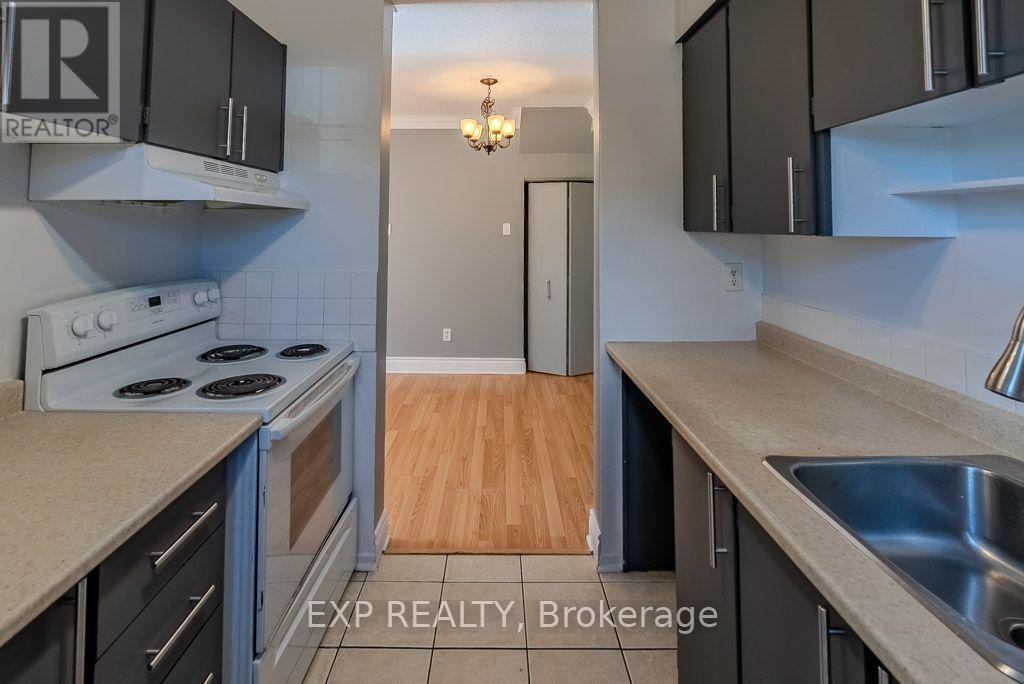 C - 37 Forester Crescent Property Photo 10