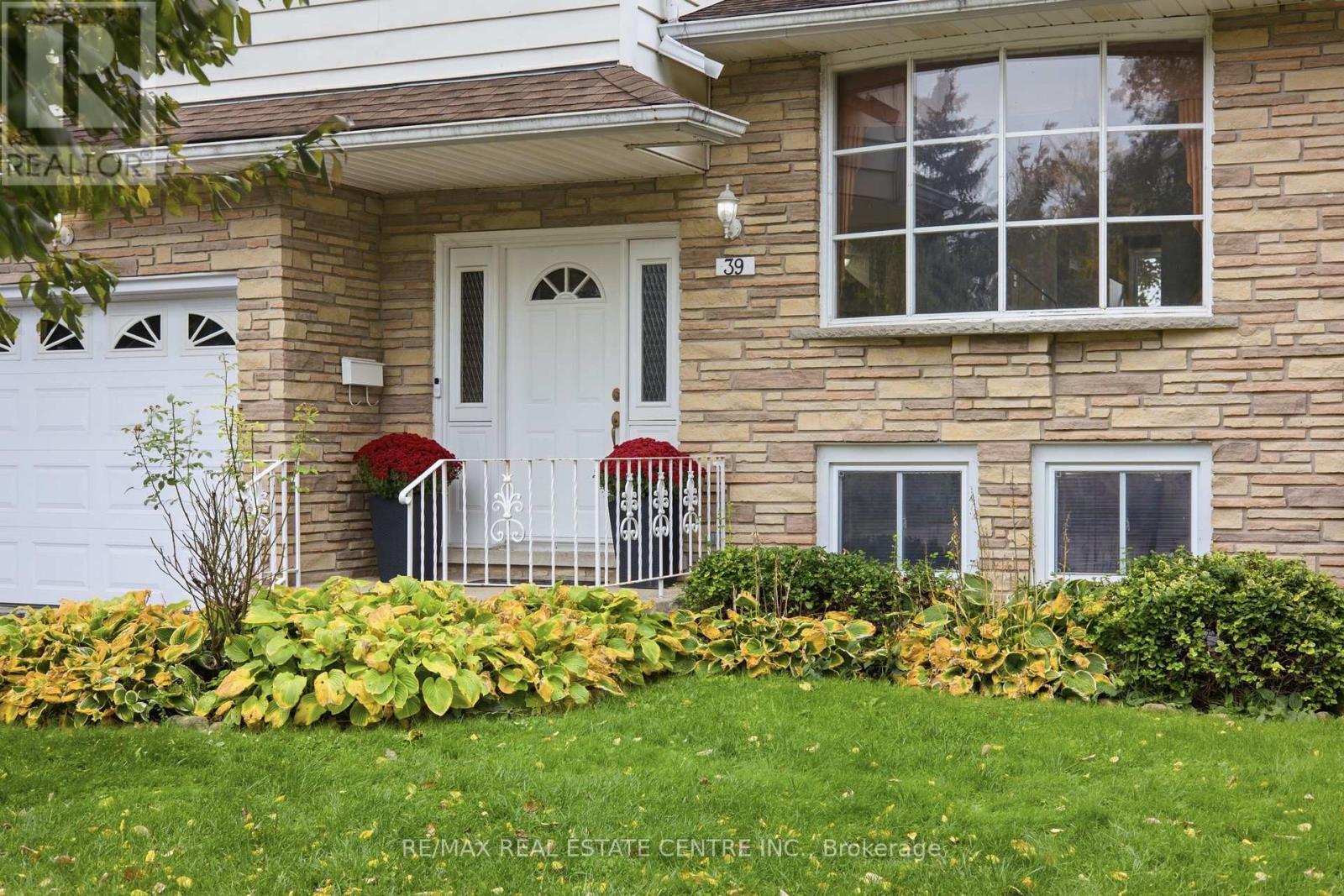 39 Sebas Court Property Photo 2