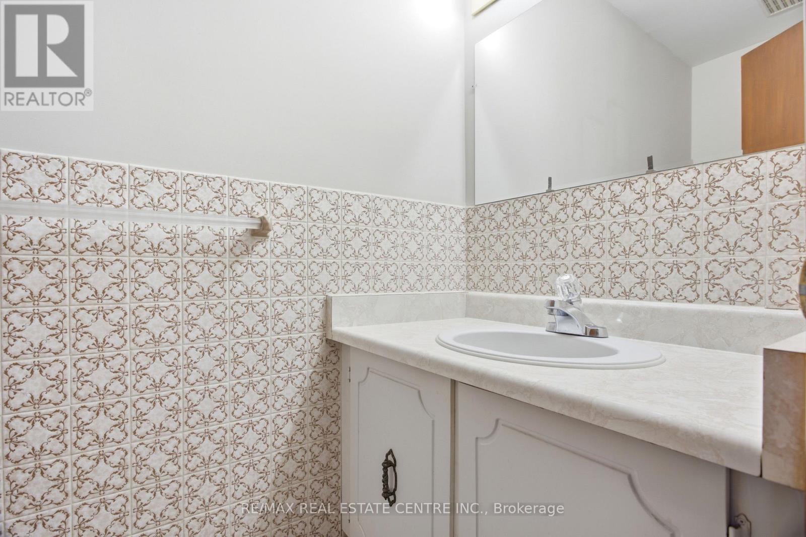 39 Sebas Court Property Photo 9