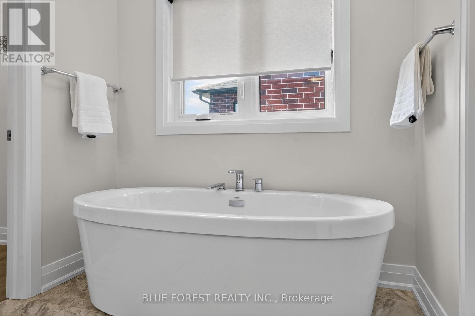 424 Warner Terrace Property Photo 19