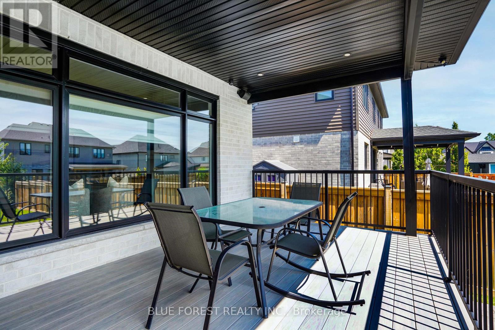 424 Warner Terrace Property Photo 40