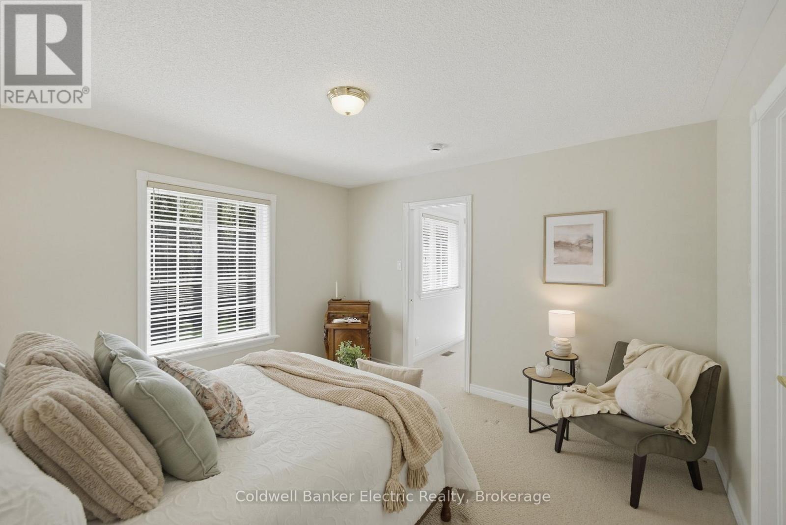 40 - 300 Franmor Drive Property Photo 19