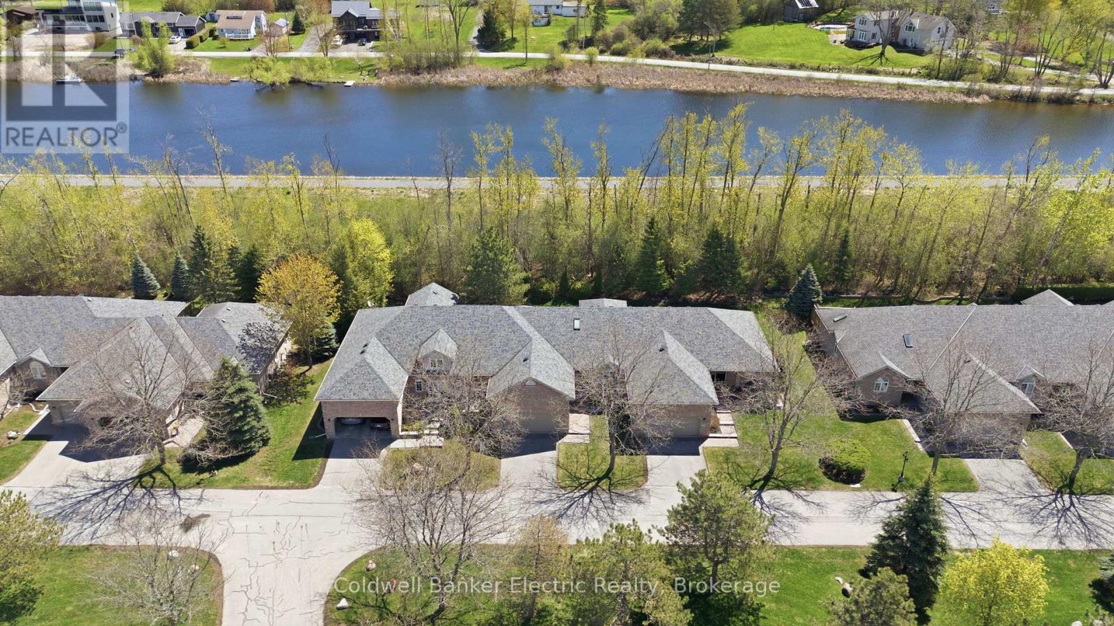 40 - 300 Franmor Drive Property Photo 27