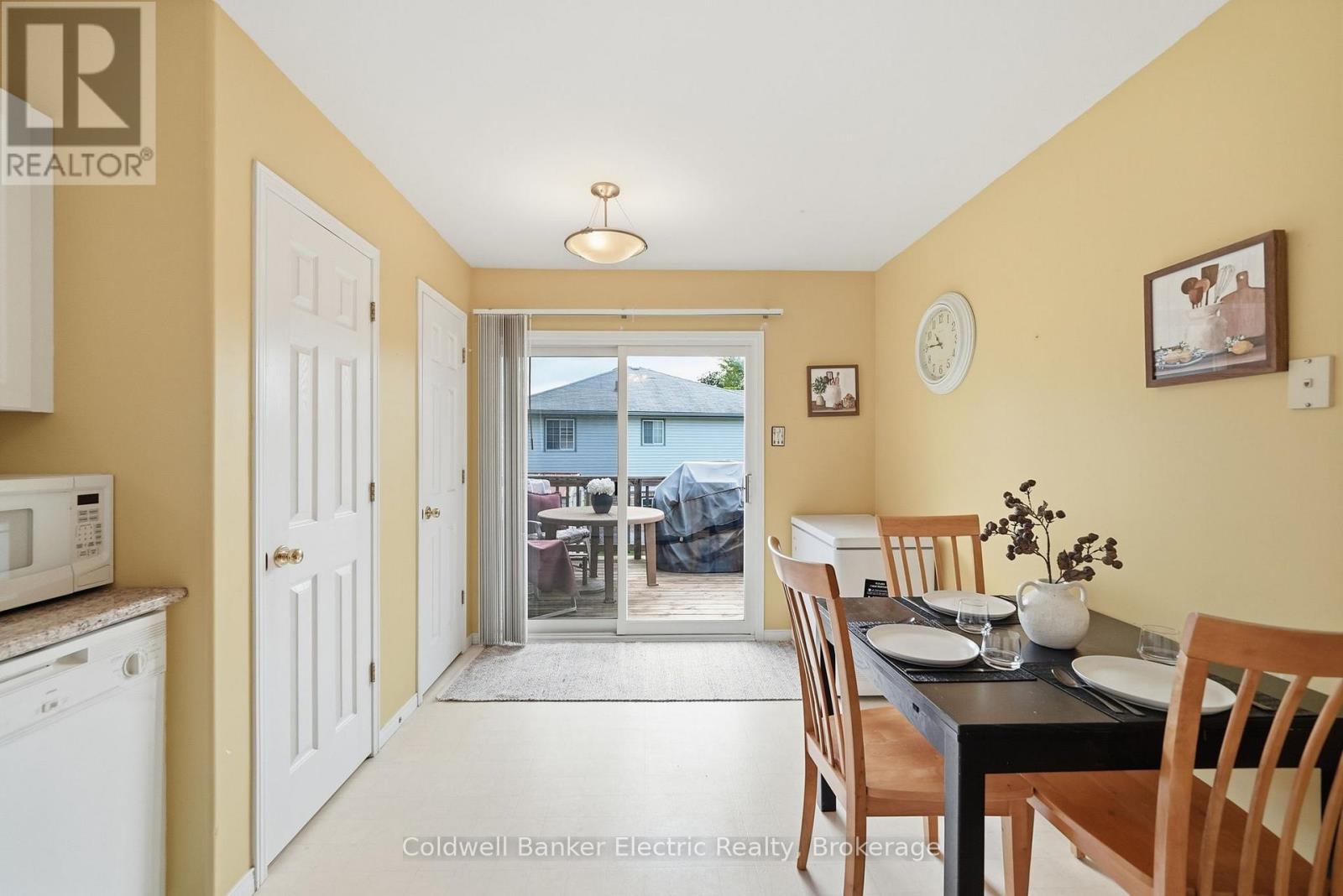 854 Abbey Lane Property Photo 16