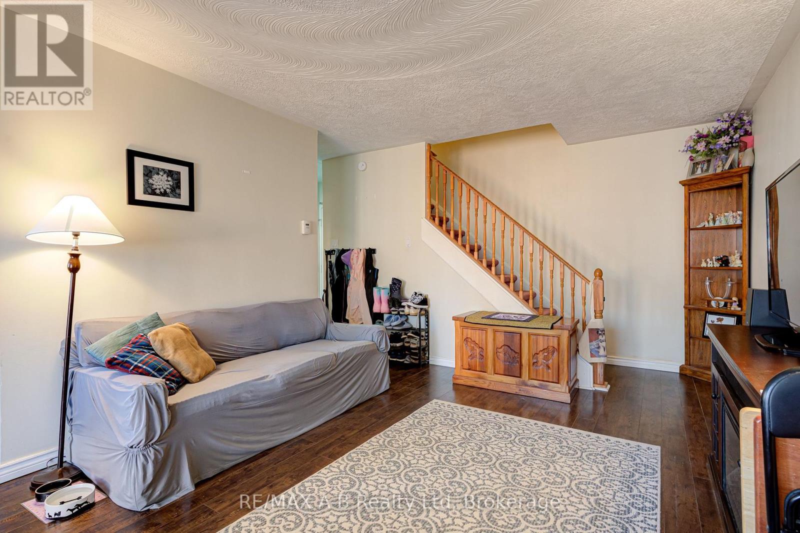 7 - 300 Traynor Avenue Property Photo 18
