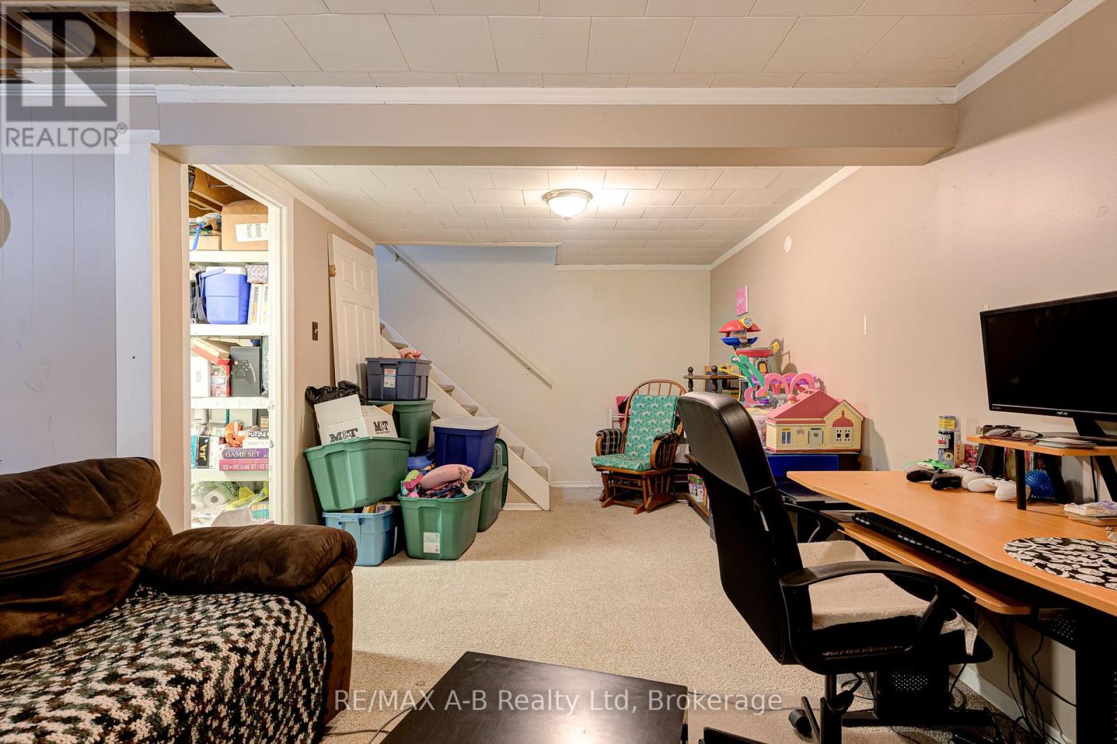 7 - 300 Traynor Avenue Property Photo 30