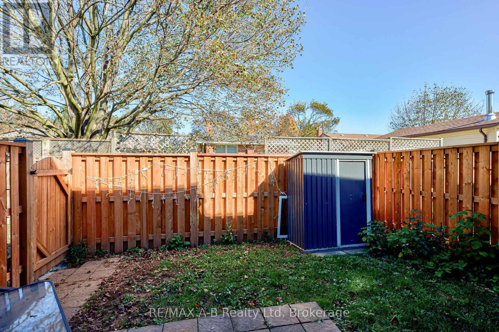 7 - 300 Traynor Avenue Property Photo 40