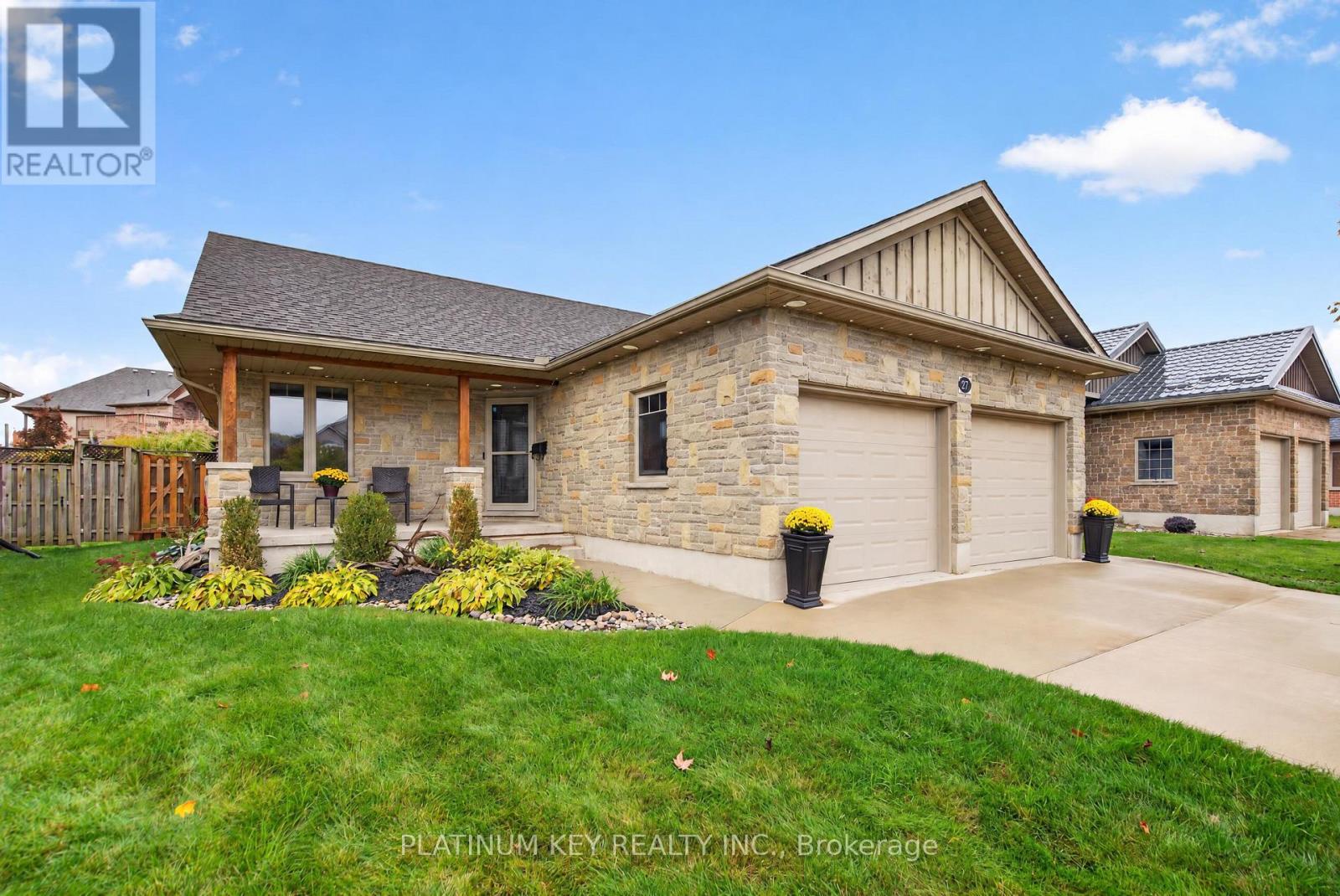277 THORNE DRIVE Property Photo 1