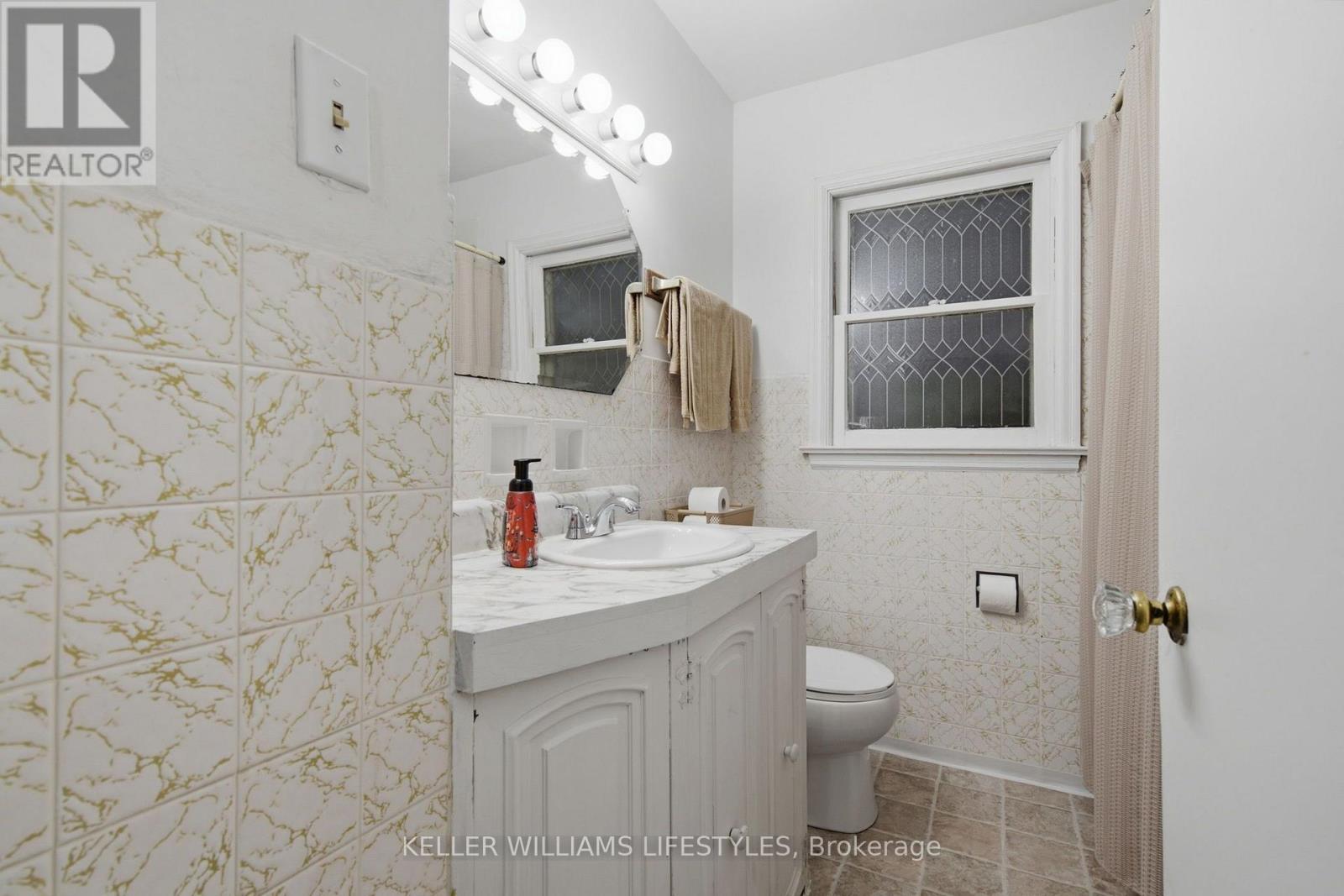 297 Stephen Street Property Photo 24